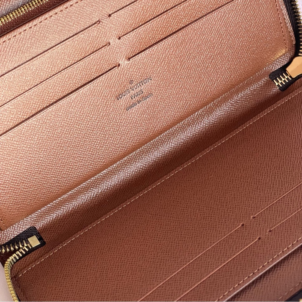 Louis Vuitton Brown and Gold Monogram Zippy Organizer - Picture 10 of 12